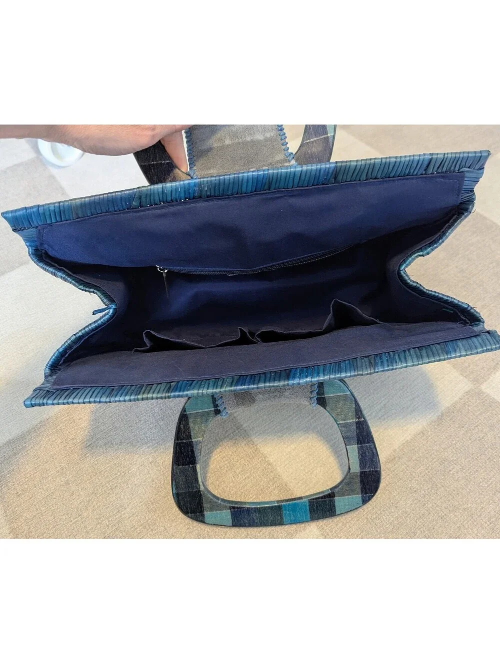 Vintage woven handbag w/ suede trim & plaid acetate handle